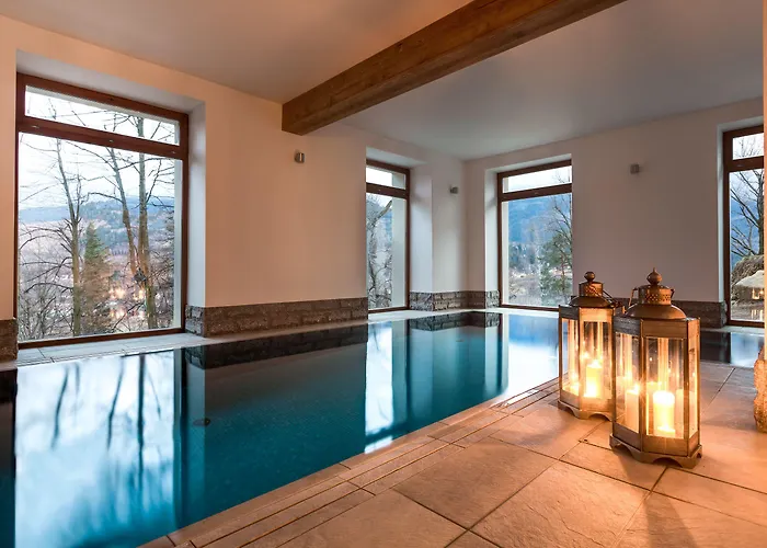 شقة فندقية Zamek Ksieza Gora 4*