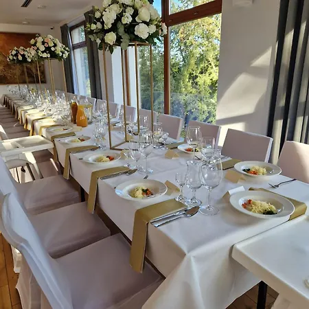 Hotel apartamentowy Zamek Księża Góra