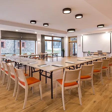 Zamek Księża Góra Hotel apartamentowy Karpacz