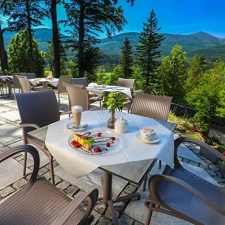 Aparthotel Zamek Ksieza Gora 4*